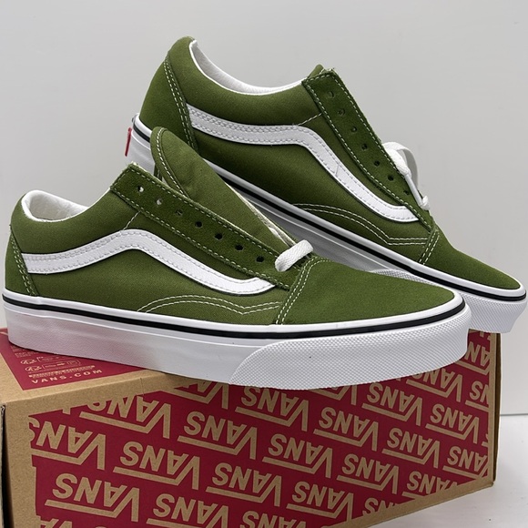 Vans Men’s Old Skool Color Theory Pesto
VN000CT8CIB
Sneakerss - Picture 6 of 16